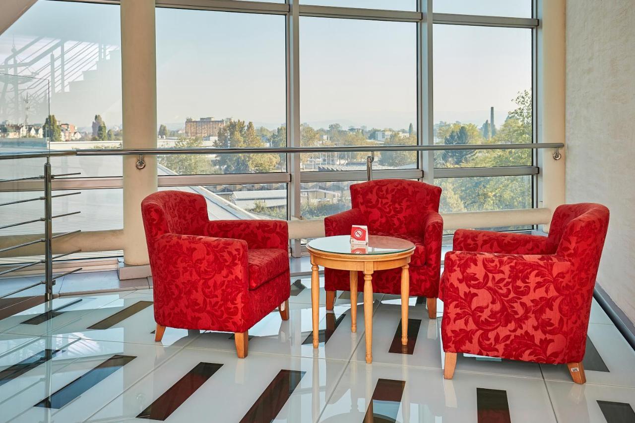 Garni Hotel Master Novi Sad Exterior foto